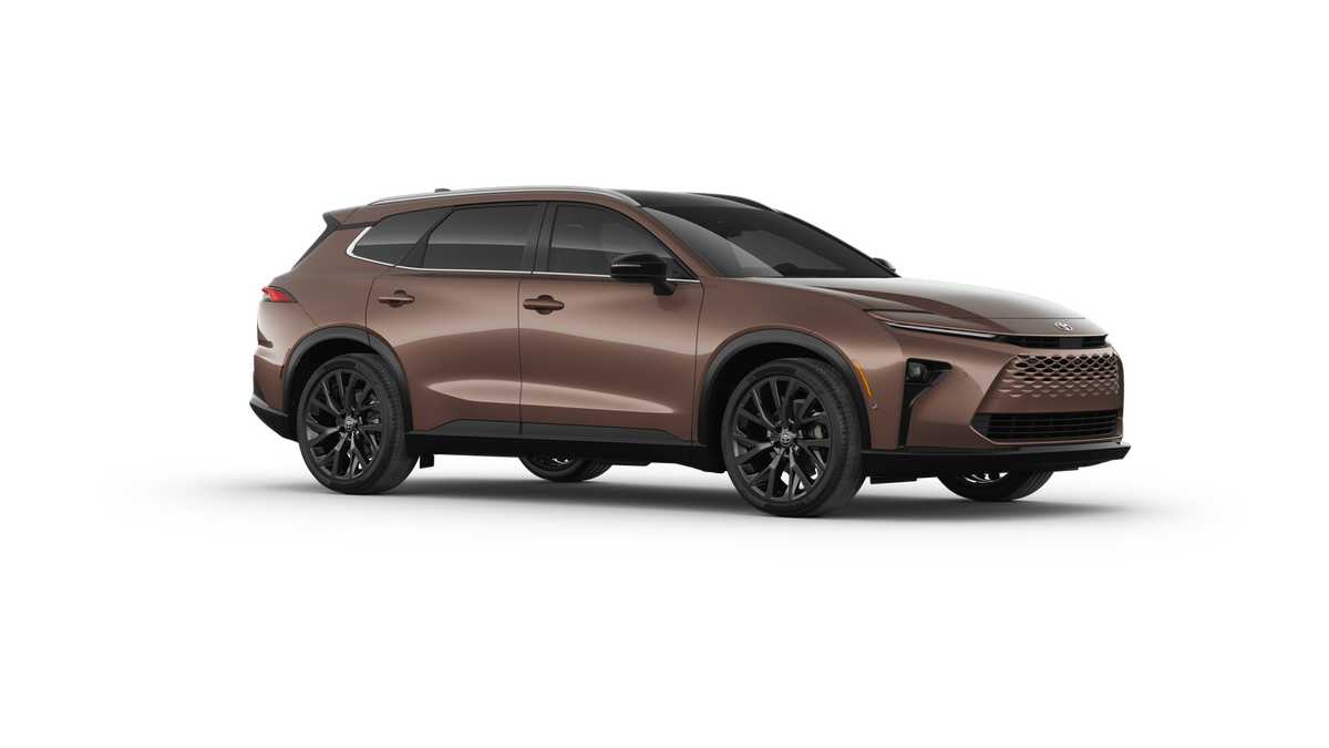 Thumbnail: 2025 Toyota Crown Signia - 14