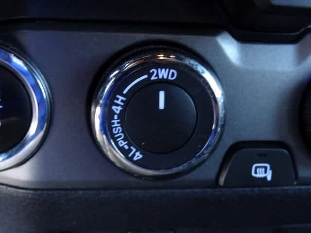 Thumbnail: 2017 Toyota Tacoma - 21