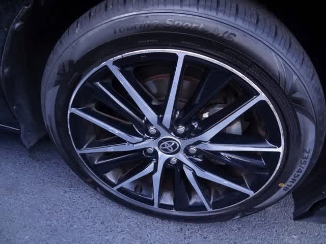 Thumbnail: 2021 Toyota Camry - 22