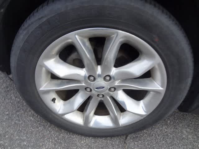 Thumbnail: 2012 Ford Explorer - 13