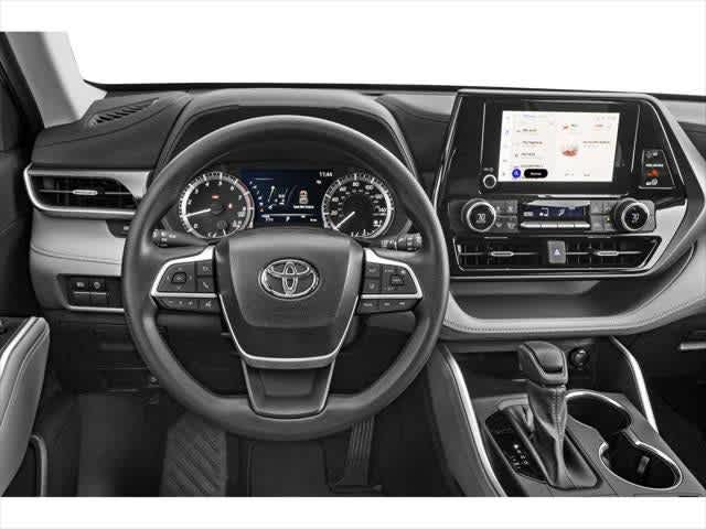 Thumbnail: 2023 Toyota Highlander - 4