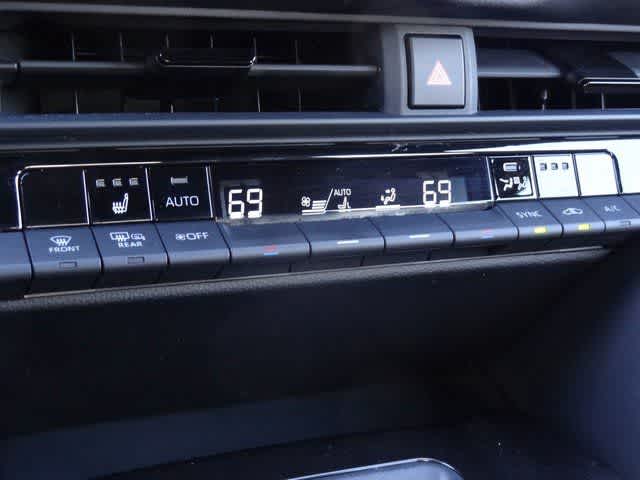 Thumbnail: 2024 Toyota Crown - 28