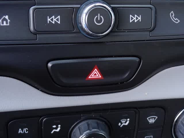 Thumbnail: 2018 GMC Terrain - 25