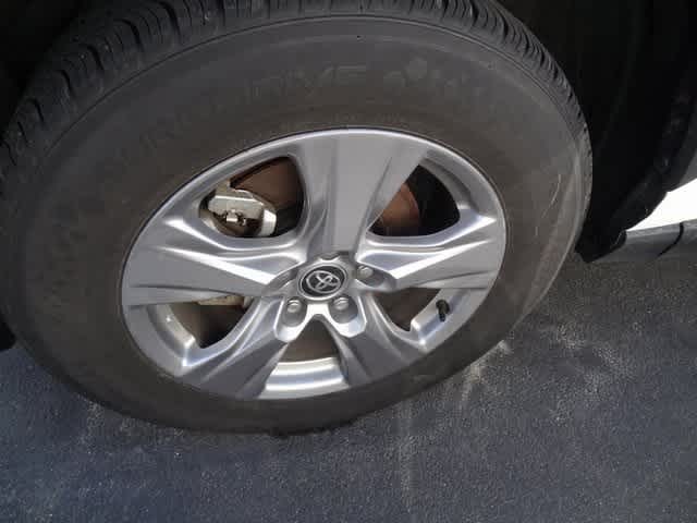 Thumbnail: 2025 Toyota RAV4 - 24