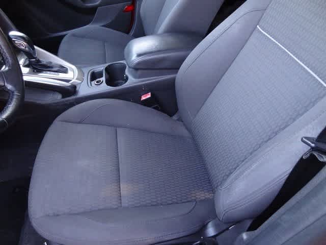 Thumbnail: 2012 Ford Focus - 6