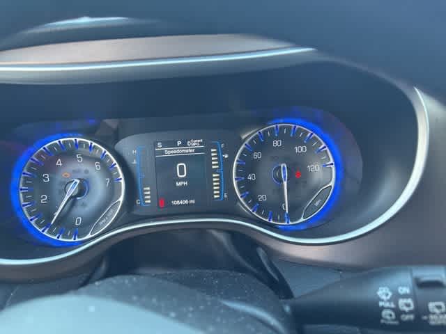 2017 Chrysler Pacifica Touring L -
                  Chesapeake, VA