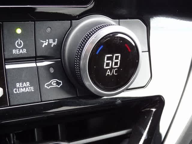 2024 Toyota Highlander LE 36