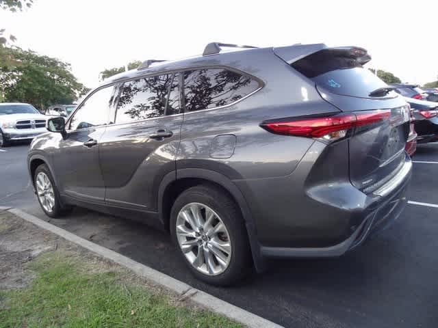Thumbnail: 2021 Toyota Highlander - 5
