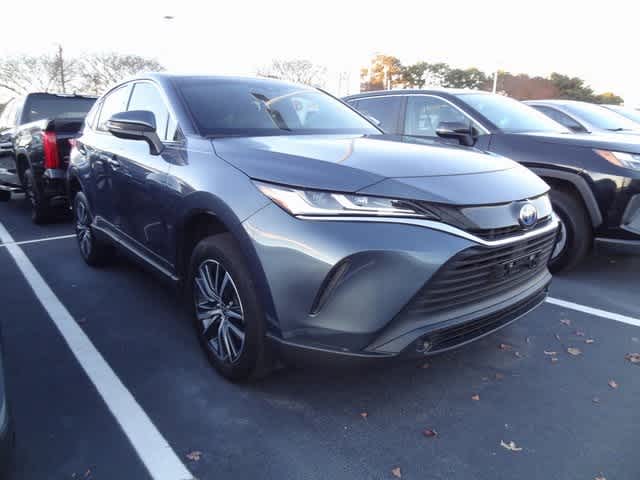 Thumbnail: 2023 Toyota Venza - 3