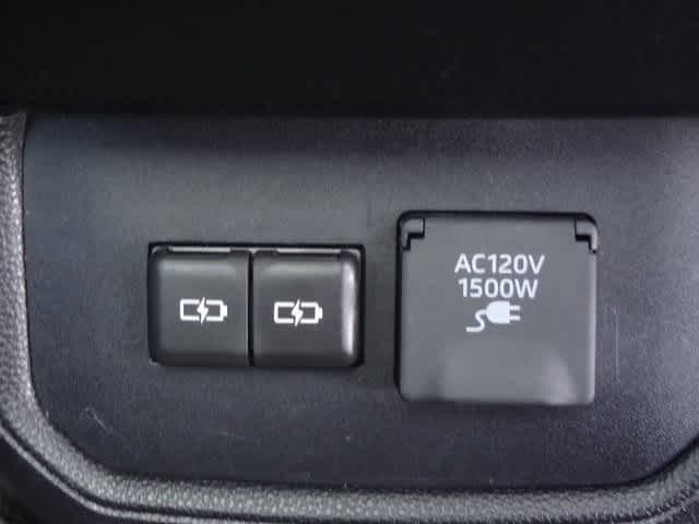 Thumbnail: 2022 Toyota Highlander - 17