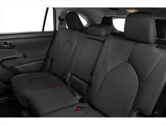 Thumbnail: 2022 Toyota Highlander - 9