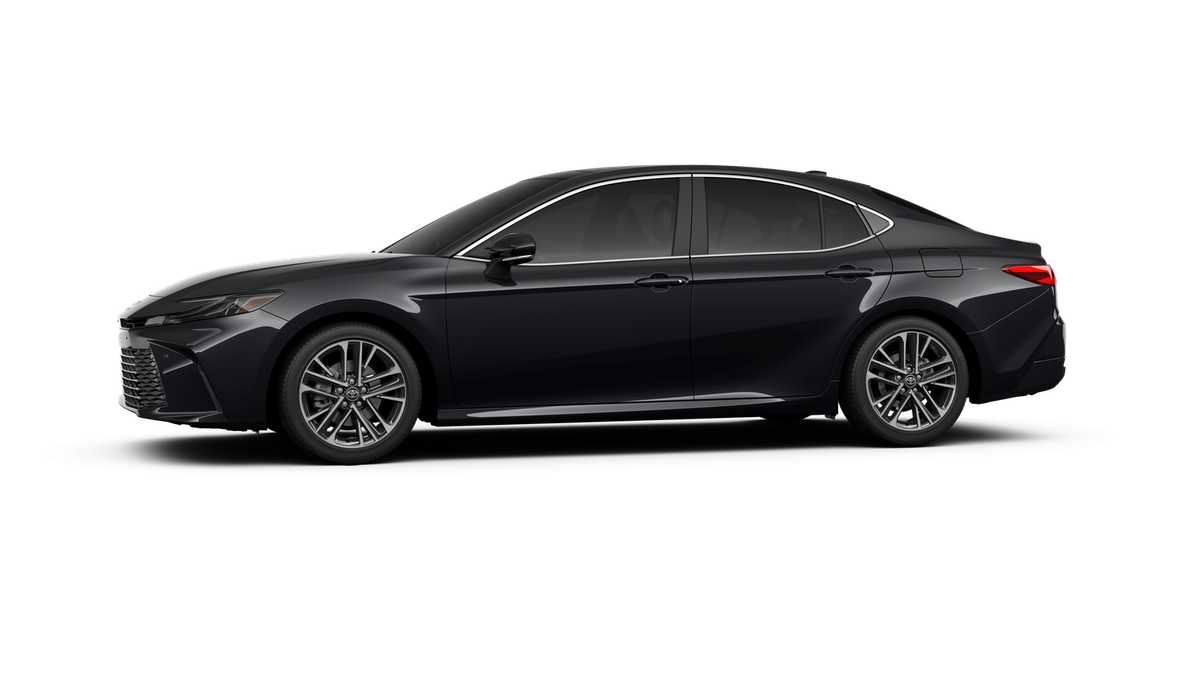 Thumbnail: 2025 Toyota Camry - 3