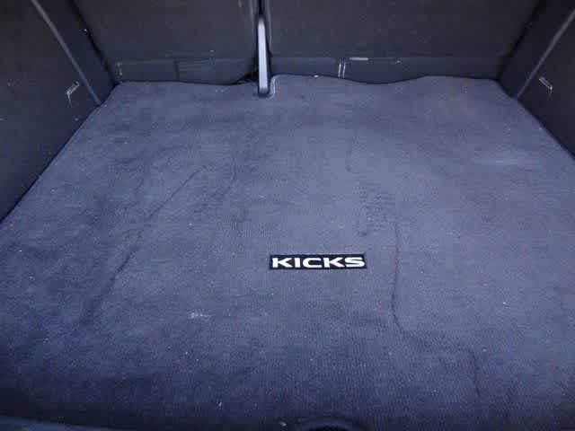 Thumbnail: 2020 Nissan Kicks - 8