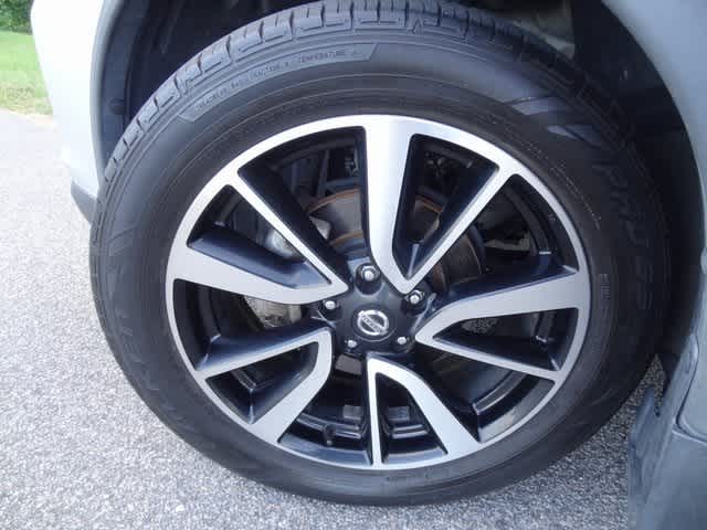 Thumbnail: 2018 Nissan Rogue - 39