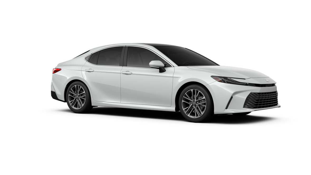 2025 Toyota Camry XLE 13