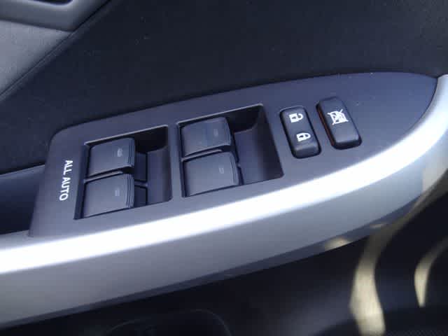 Thumbnail: 2015 Toyota Prius - 8