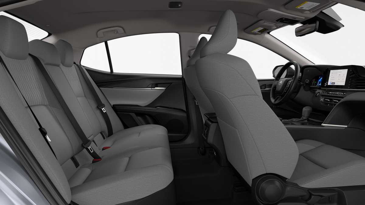 Thumbnail: 2025 Toyota Camry - 21