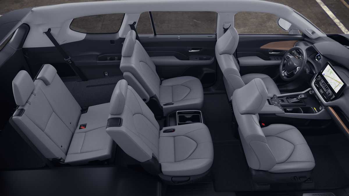 Thumbnail: 2026 Toyota Grand Highlander - 22