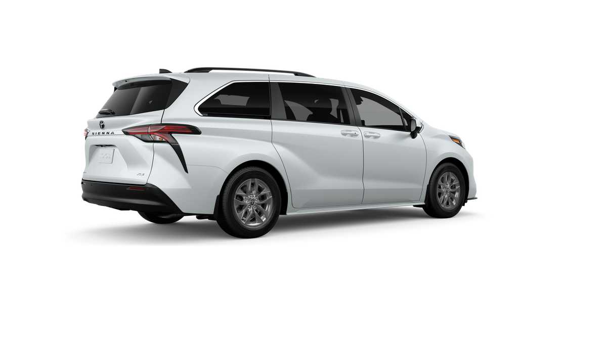 Thumbnail: 2026 Toyota Sienna - 10
