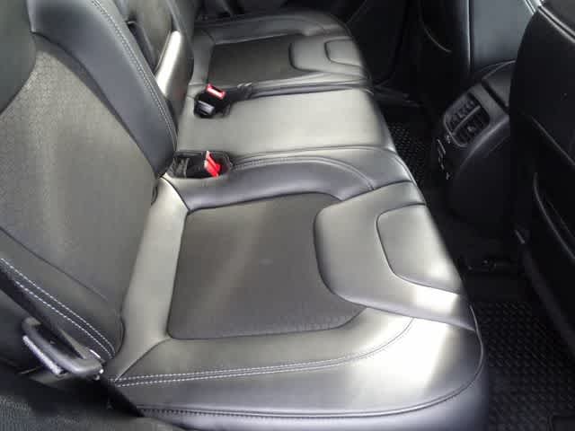 Thumbnail: 2020 Jeep Cherokee - 23