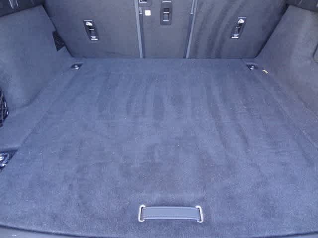 Thumbnail: 2021 Land Rover Range Rover Velar - 44