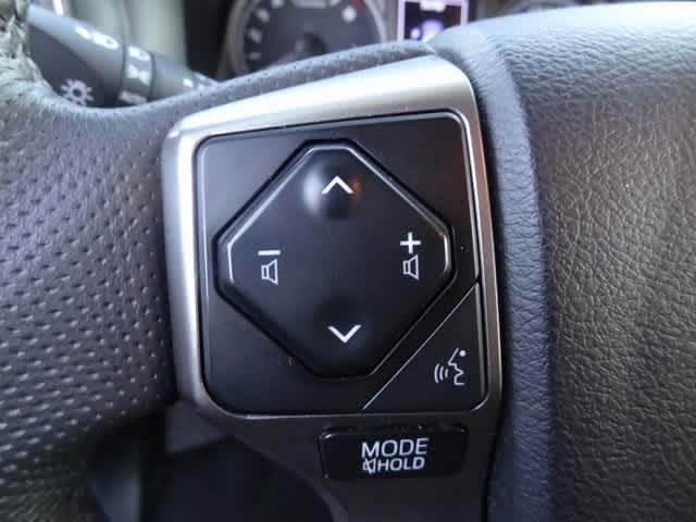 Thumbnail: 2022 Toyota Tacoma - 12