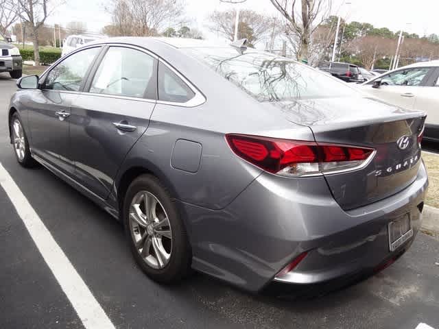 Thumbnail: 2019 Hyundai Sonata - 10