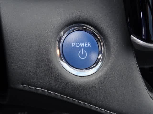 Thumbnail: 2022 Toyota Highlander - 31