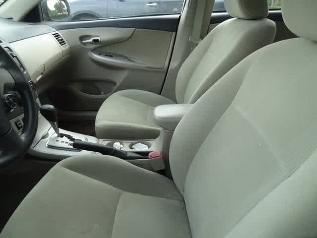 2012 Toyota Corolla LE 7