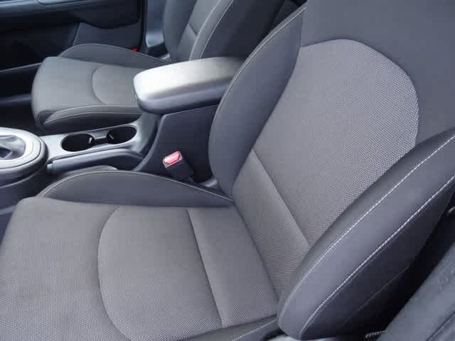 Thumbnail: 2023 Kia Forte - 7