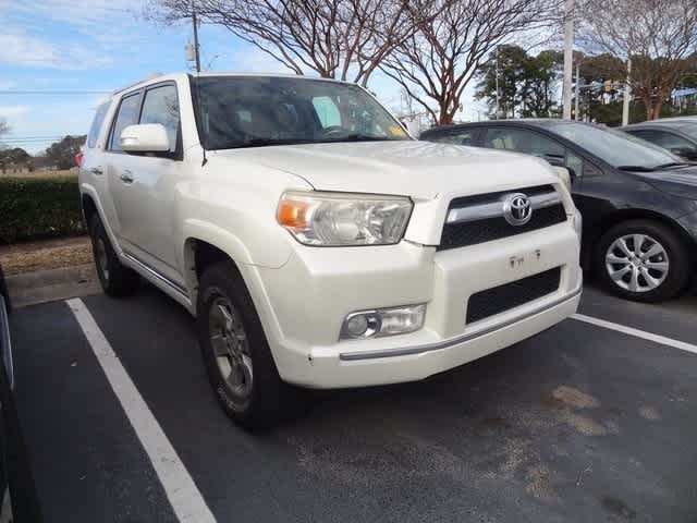 Thumbnail: 2013 Toyota 4Runner - 3