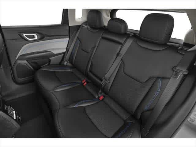 Thumbnail: 2022 Jeep Compass - 13