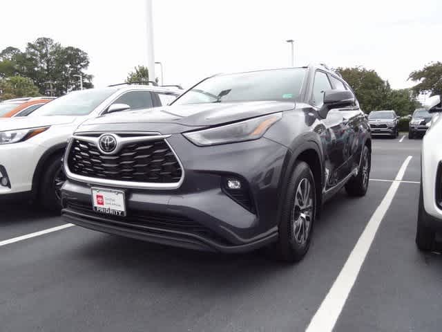 Thumbnail: 2024 Toyota Highlander - 1