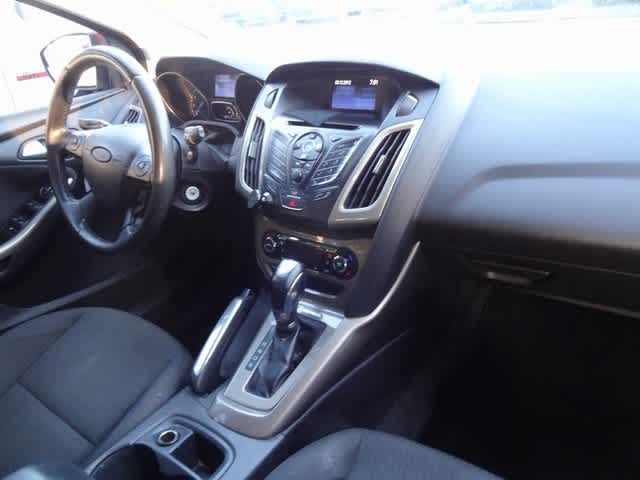 Thumbnail: 2012 Ford Focus - 18