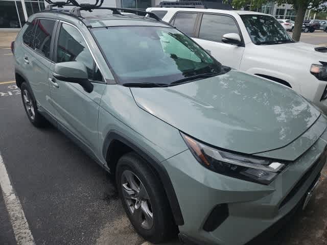 Thumbnail: 2022 Toyota RAV4 - 4