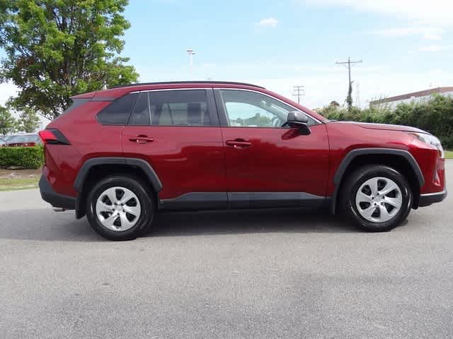 Thumbnail: 2021 Toyota RAV4 - 4