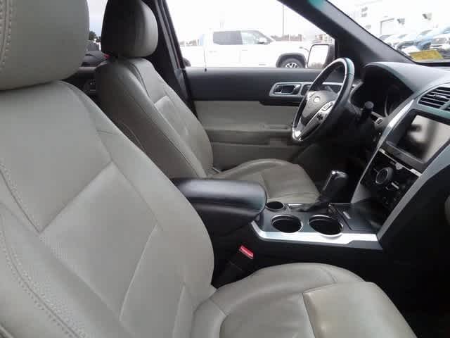 Thumbnail: 2012 Ford Explorer - 10