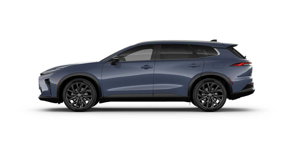 Thumbnail: 2025 Toyota Crown Signia - 4