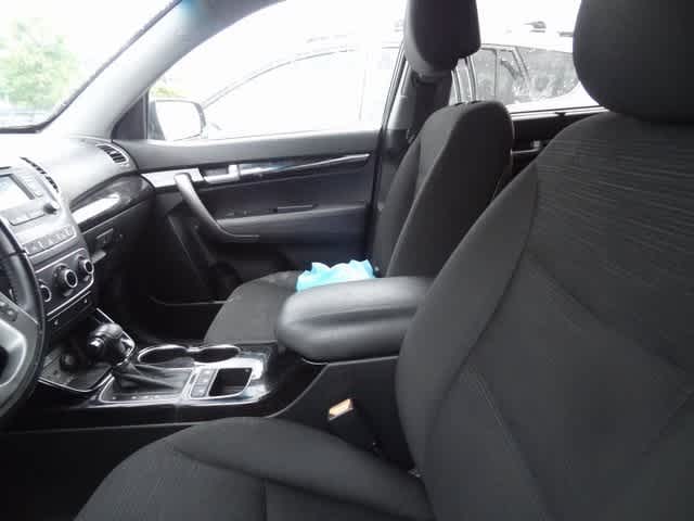 2015 Kia Sorento LX 7