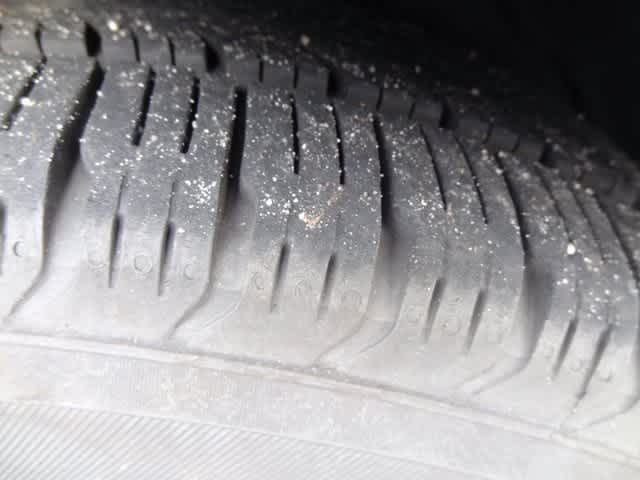 Thumbnail: 2011 Toyota Camry - 15