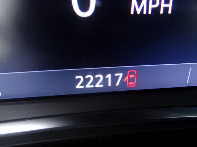 Thumbnail: 2023 Chevrolet Traverse - 21