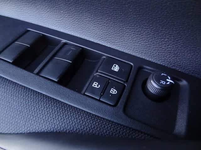 Thumbnail: 2025 Toyota Corolla - 13