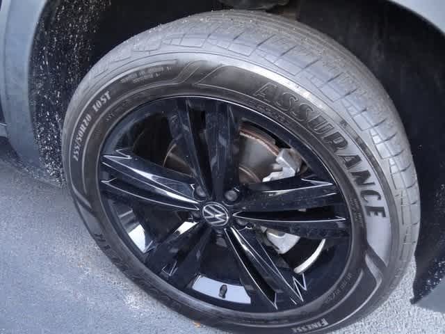 Thumbnail: 2023 Volkswagen Atlas - 14