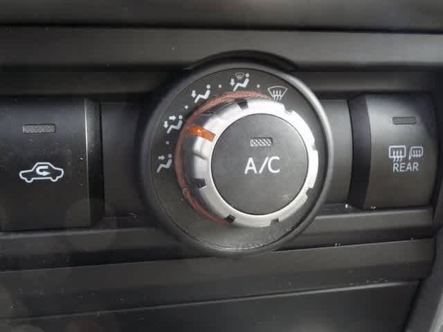 Thumbnail: 2013 Toyota 4Runner - 15