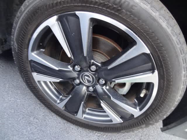 Thumbnail: 2021 Lexus UX - 15