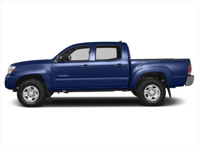Thumbnail: 2015 Toyota Tacoma - 3