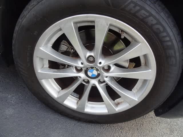 Thumbnail: 2016 BMW 3 Series - 18