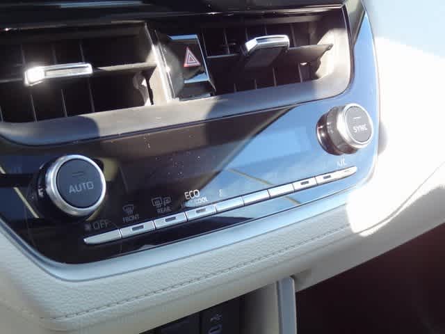 Thumbnail: 2024 Toyota Corolla Cross - 15