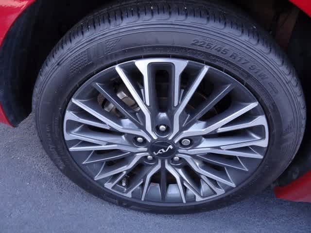 Thumbnail: 2024 Kia Forte - 10