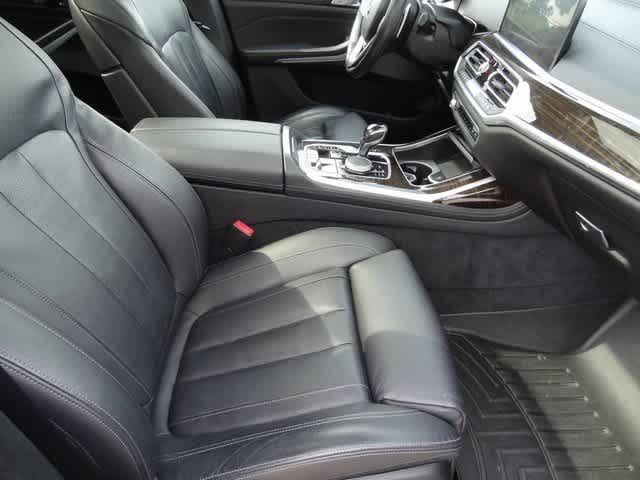 Thumbnail: 2020 BMW X7 - 25